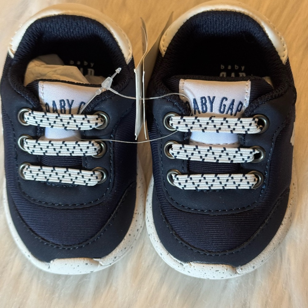 GAP Blue and White Sneakers Sporty Design Comfortable Fit
